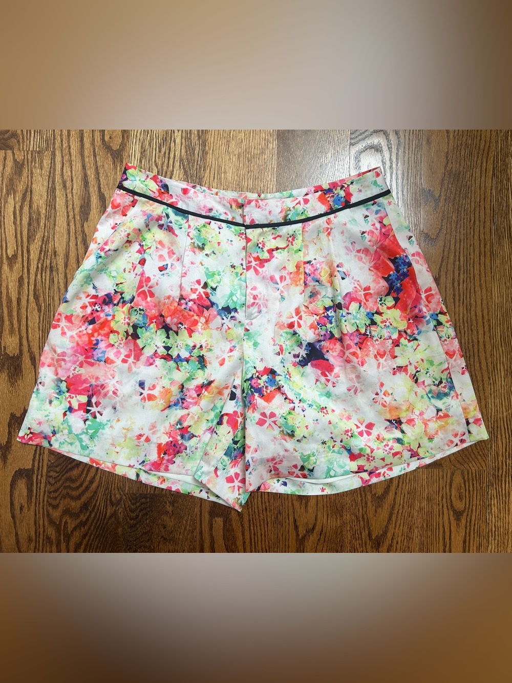 Beautiful Catherine Malandrino Floral High Waist Shorts